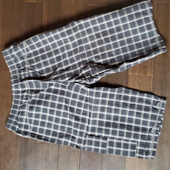 Puma 3/4 Shorts - Picture 4 of 4